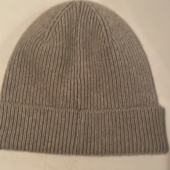 Givenchy beanie - Picture 2 of 4
